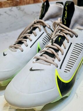 Nike Vapor Football Cleats